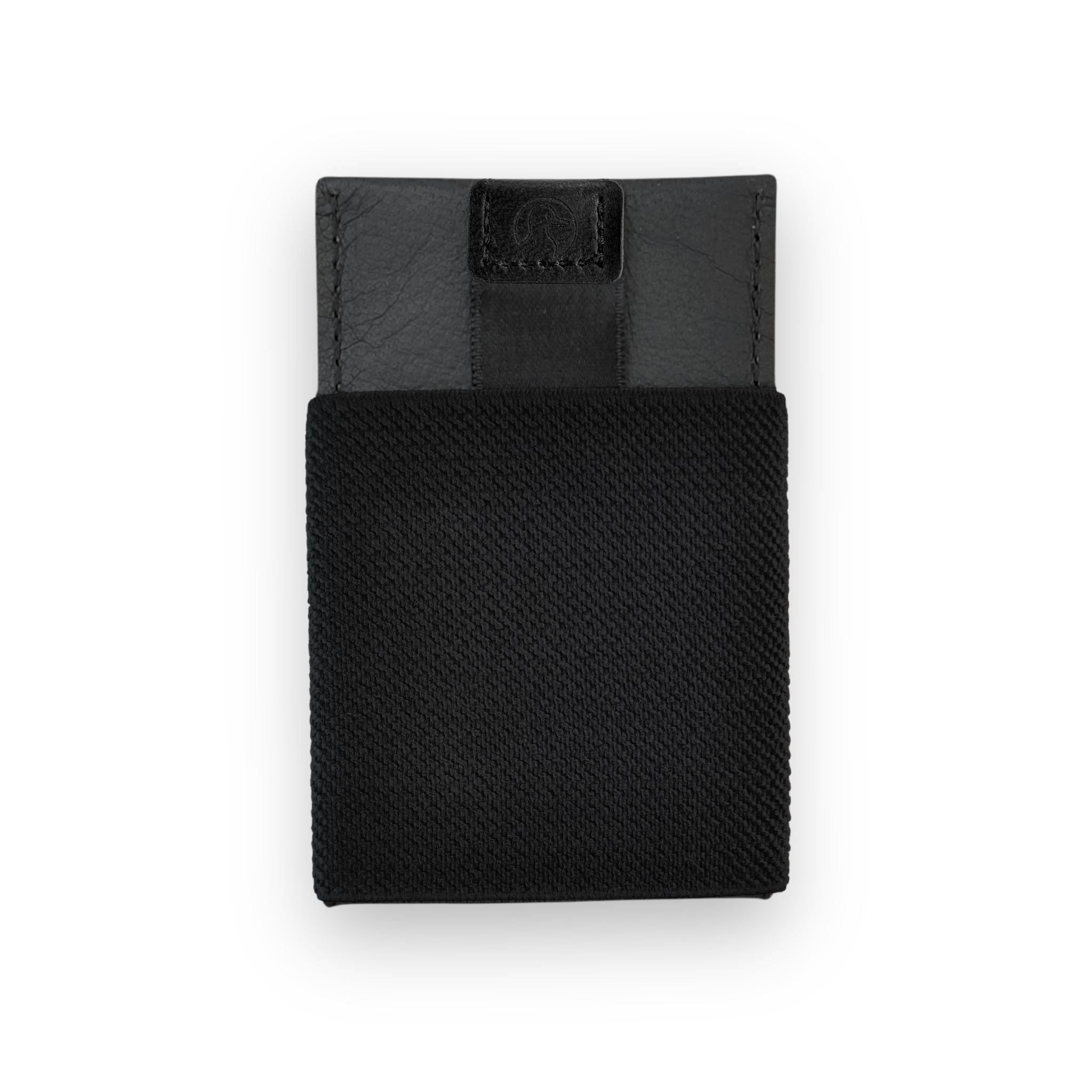 Portemonnaie • Slim Wallet | SWISS LEATHER-Wallet-swissmade-6014221418691-image10-Das Flagschiff unserer Herren und Damen Slim Wallet Portemonnaies wird nicht nur in der Schweiz hergestellt, sogar das Leder stammt aus einer Schweizer Gerberei. 100% swiss made-CANARD Essentials